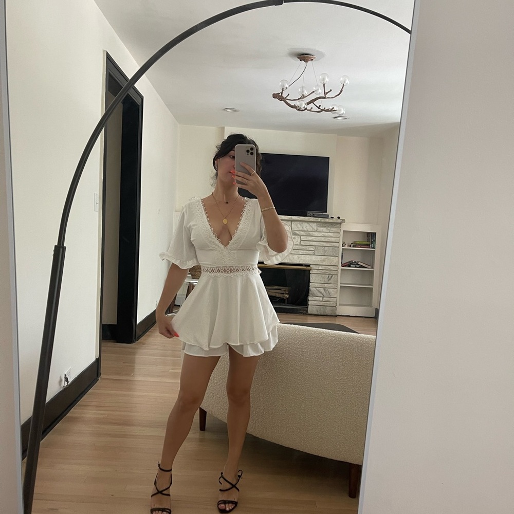 Elegant White Mini dress with shorts